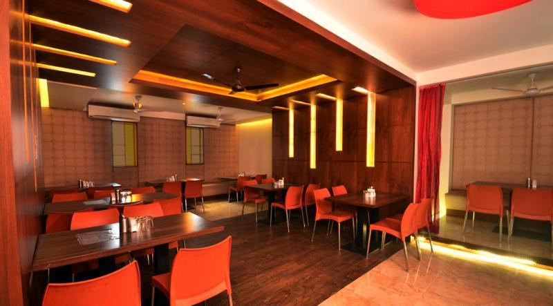 Hotel Opal Kolhapur Buitenkant foto