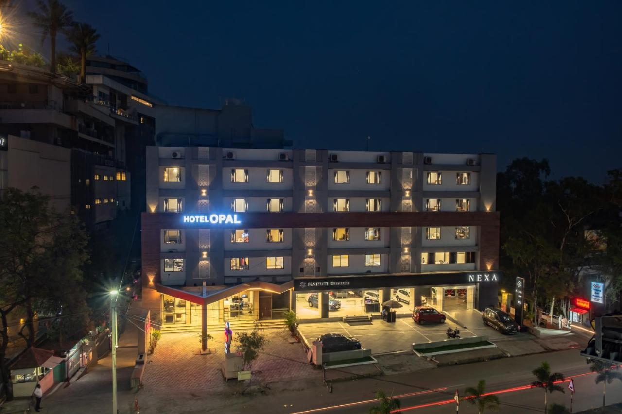 Hotel Opal Kolhapur Buitenkant foto
