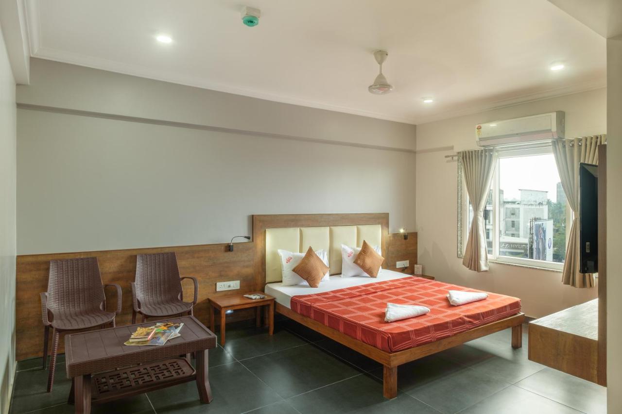 Hotel Opal Kolhapur Buitenkant foto