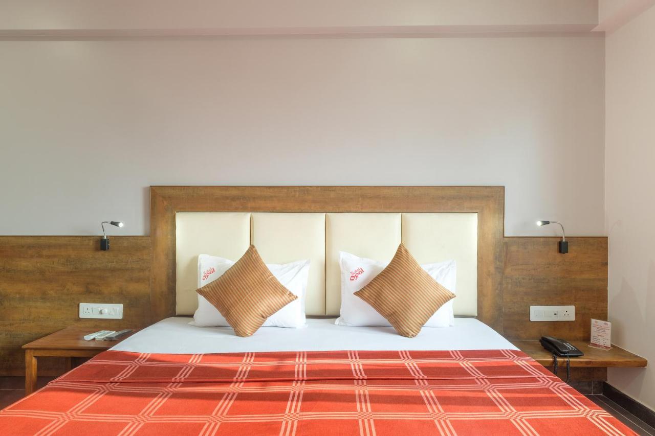 Hotel Opal Kolhapur Buitenkant foto